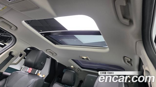 Land Rover Discovery 2019 — photo 20