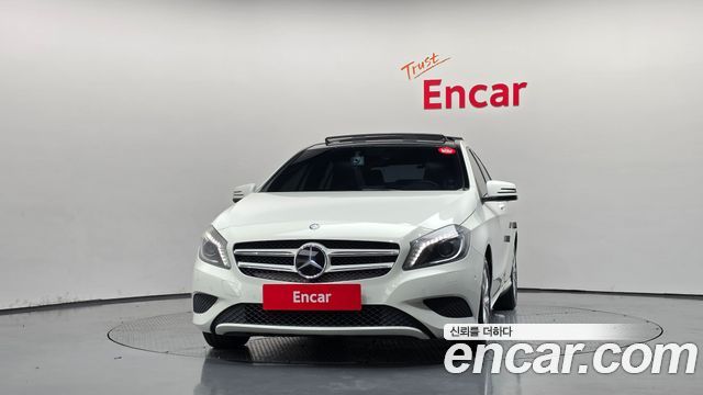 Mercedes-Benz A-Class 2015 — photo 3