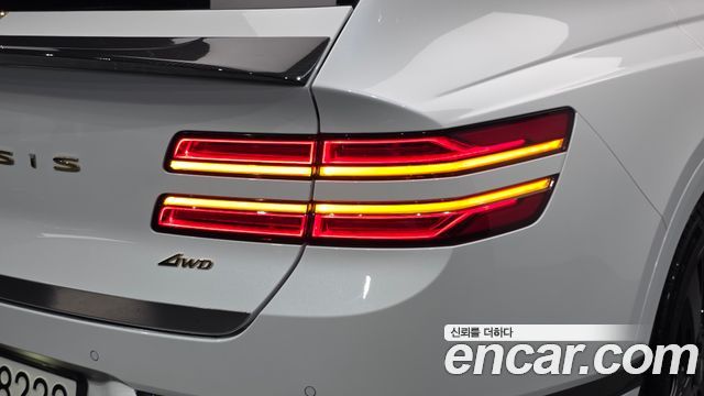 Genesis GV80 2020 — photo 9