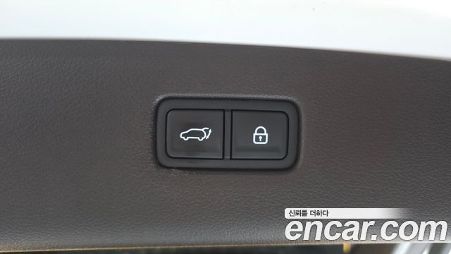 Genesis GV80 2020 — photo 27