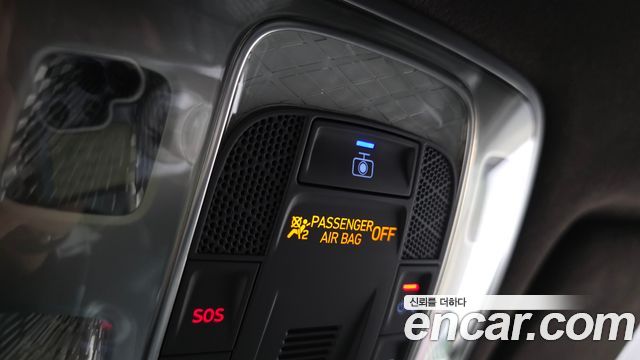 Genesis GV80 2020 — photo 28