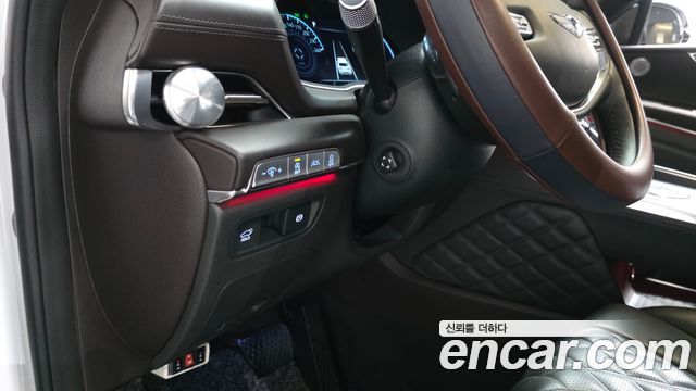 Genesis GV80 2020 — photo 38