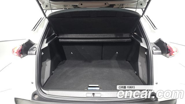 Peugeot 2008 2021 — photo 26