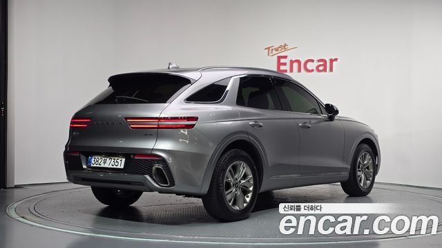 Genesis GV70 2021 — photo 2