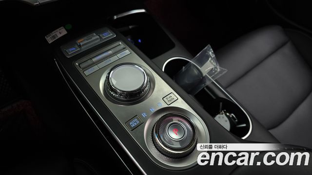 Genesis GV70 2021 — photo 12
