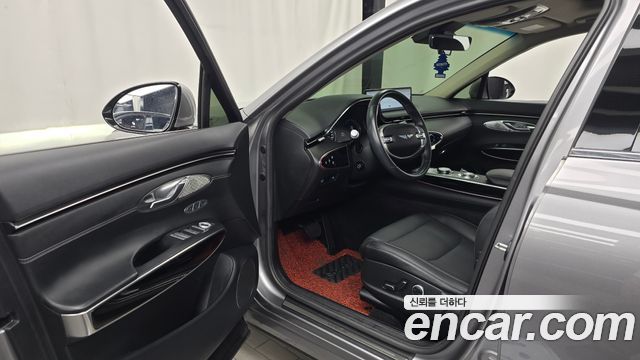 Genesis GV70 2021 — photo 13