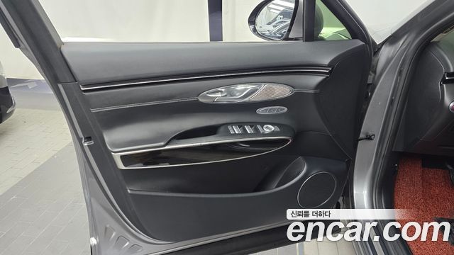Genesis GV70 2021 — photo 14