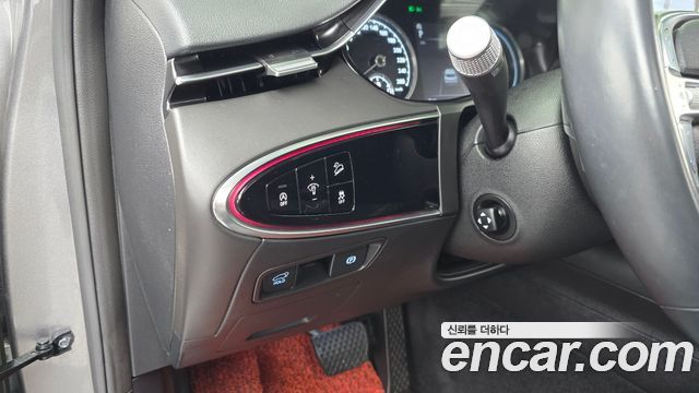 Genesis GV70 2021 — photo 27