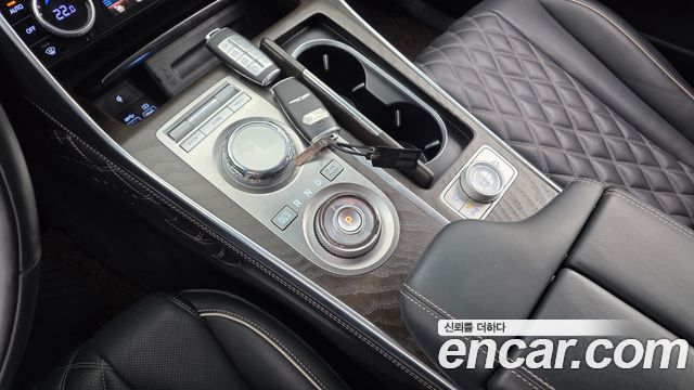 Genesis GV80 2023 — photo 9