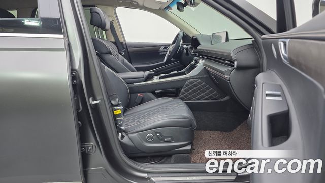 Genesis GV80 2023 — photo 11