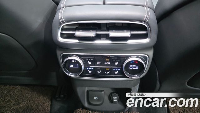 Genesis GV80 2023 — photo 18
