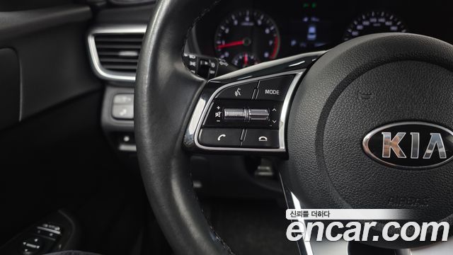 Kia K5 2019 — photo 23