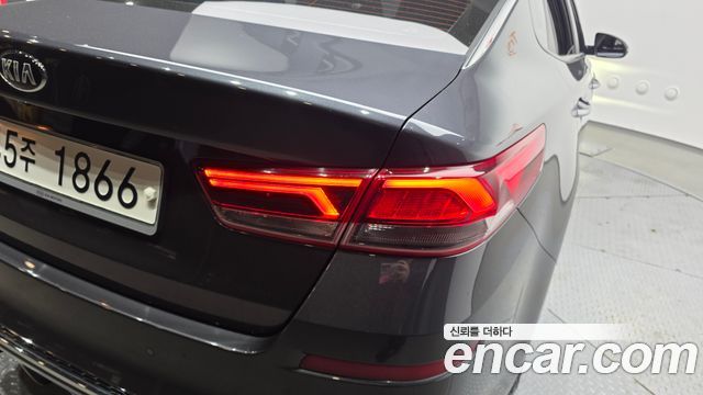 Kia K5 2019 — photo 9
