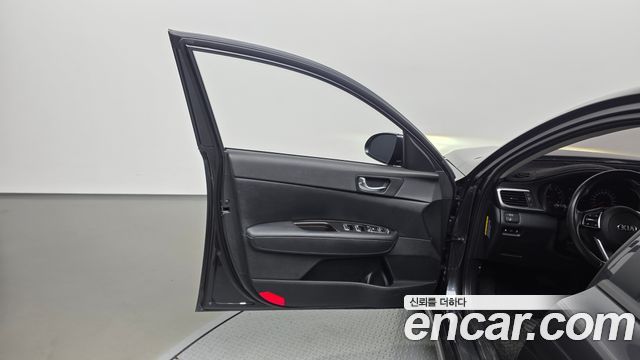 Kia K5 2019 — photo 14