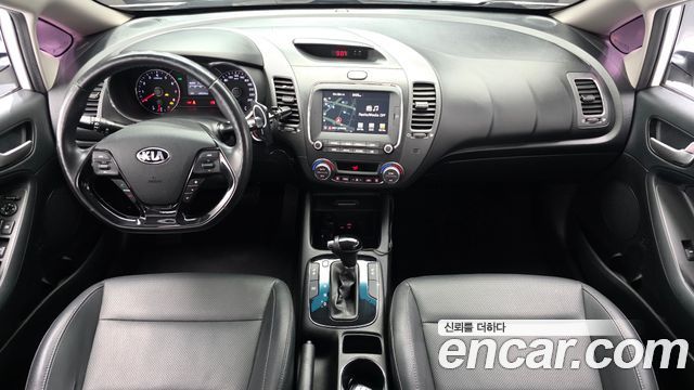 Kia K3 2017 — photo 7
