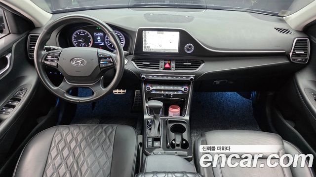 Hyundai Grandeur 2017 — photo 10