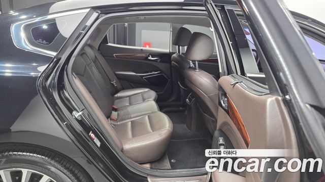 Kia K7 2016 — photo 18