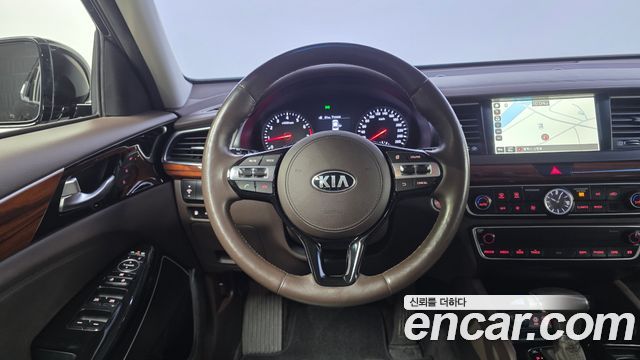Kia K7 2016 — photo 19