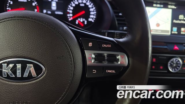 Kia K7 2016 — photo 24