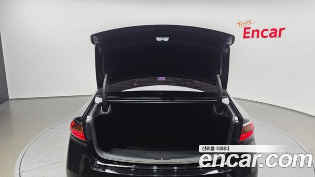 Kia K7 2016 — photo 26