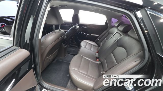Kia K7 2016 — photo 16