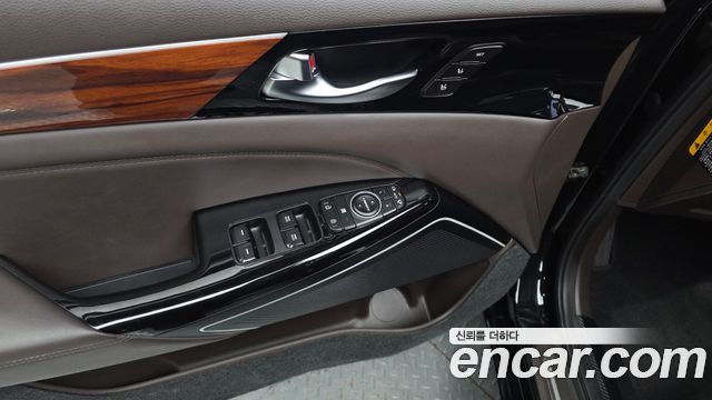 Kia K7 2016 — photo 30