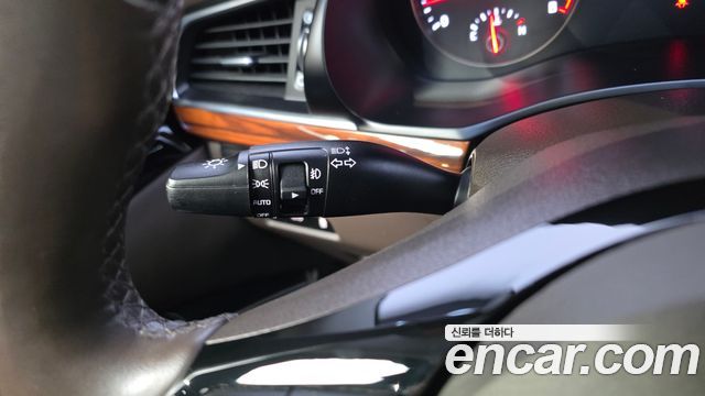Kia K7 2016 — photo 33