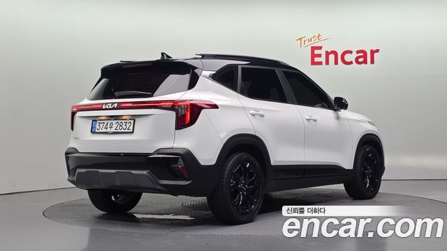 Kia Seltos 2023 — photo 2