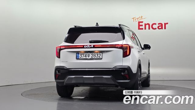 Kia Seltos 2023 — photo 4