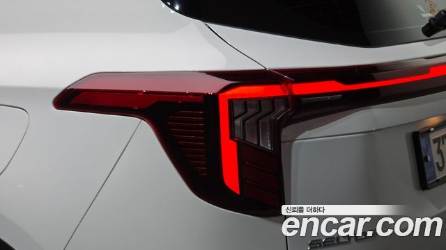 Kia Seltos 2023 — photo 9