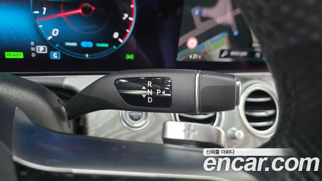 Mercedes-Benz E-Class 2023 — photo 9