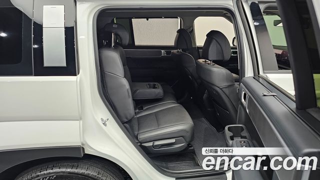 Hyundai Santafe 2025 — photo 17