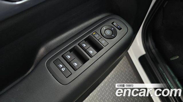 Hyundai Santafe 2025 — photo 29