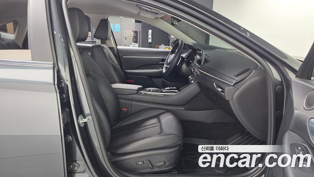 Hyundai Sonata 2020 — photo 17