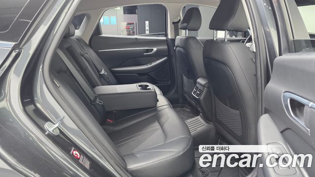Hyundai Sonata 2020 — photo 16