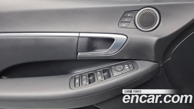 Hyundai Sonata 2020 — photo 31