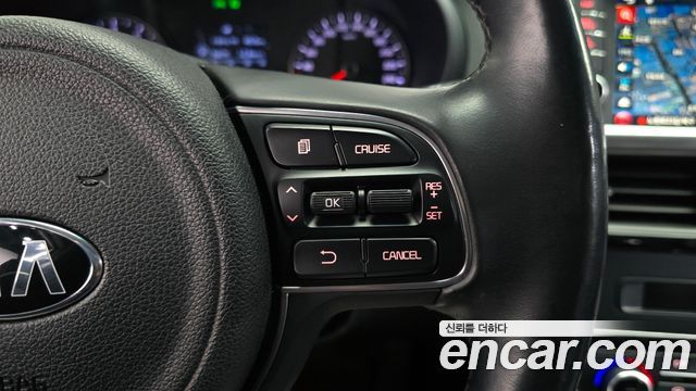 Kia K5 2016 — photo 15