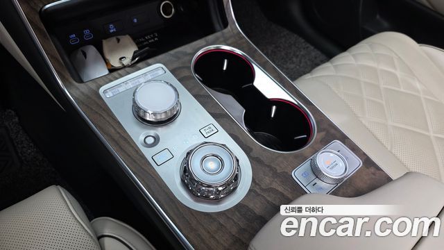 Genesis GV80 2024 — photo 12