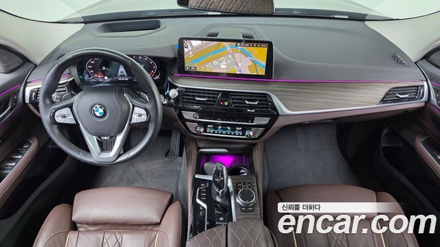 BMW Gran Turismo 2023 — photo 10