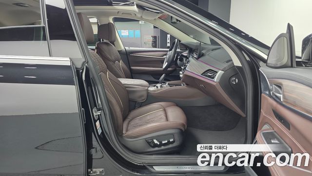 BMW Gran Turismo 2023 — photo 17