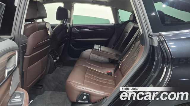 BMW Gran Turismo 2023 — photo 16
