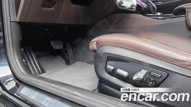 BMW Gran Turismo 2023 — photo 29