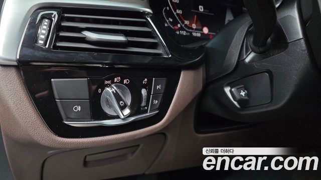 BMW Gran Turismo 2023 — photo 33