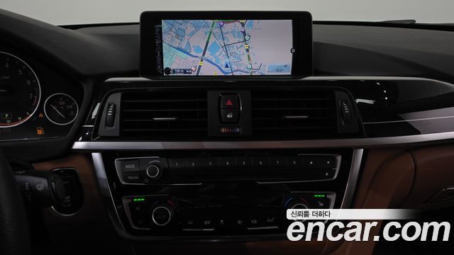 BMW 4-Series 2015 — photo 13
