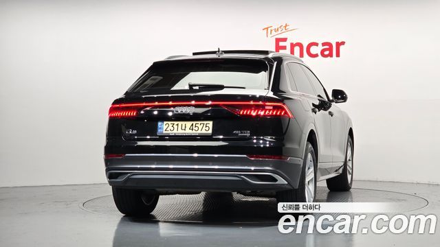 Audi Q8 2022 — photo 4