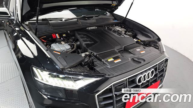 Audi Q8 2022 — photo 6