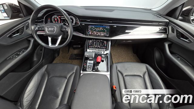 Audi Q8 2022 — photo 7