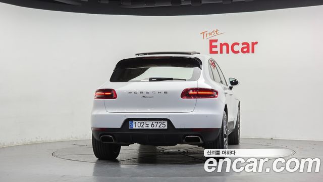 Porsche Macan 2017 — photo 4