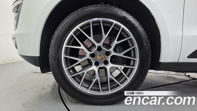 Porsche Macan 2017 — photo 5
