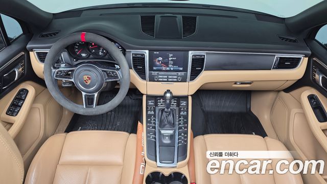Porsche Macan 2017 — photo 10